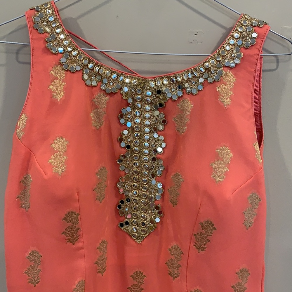 Indian Suit - Picture 2 of 7